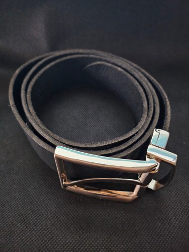 Ceinture en cuir naturel noir et boucle métal argenté